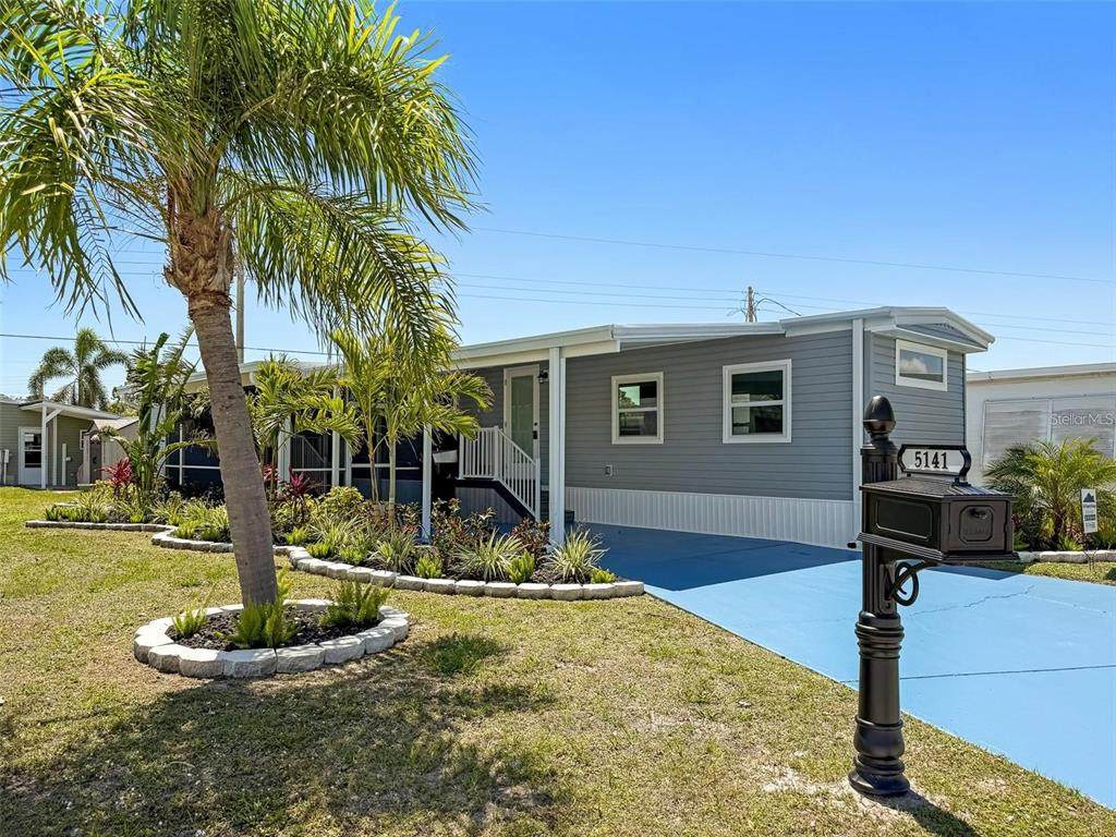 5141 Oakland Hills Avenue - Photo 1