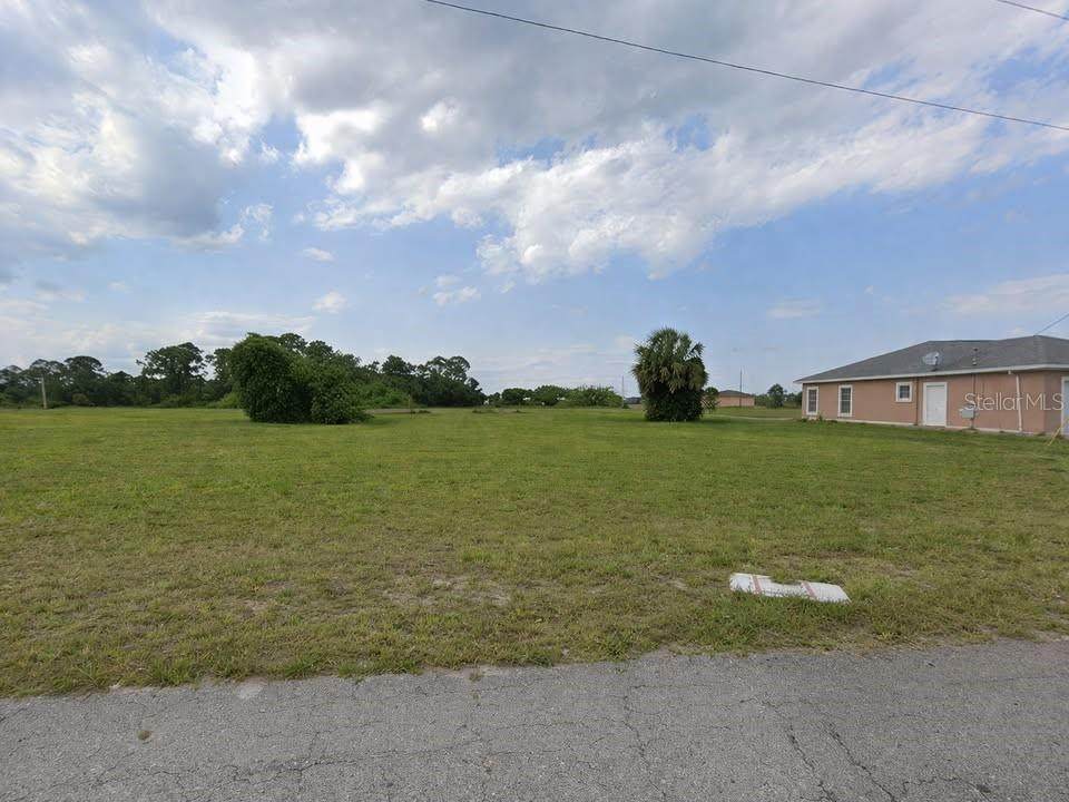 7015 Gill Circle - Photo 1