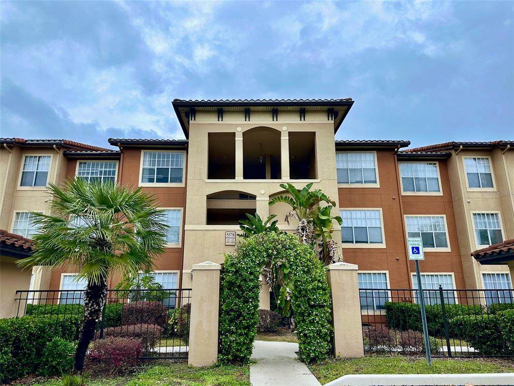 5578 Metrowest Boulevard - Photo 1