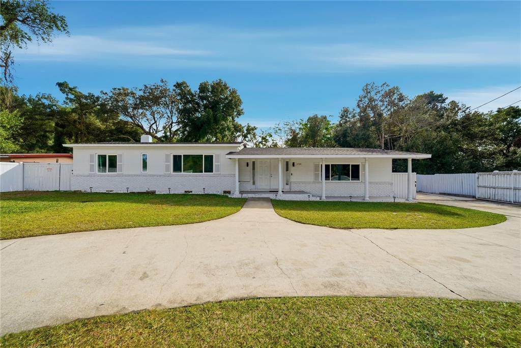 4988 Clarcona Ocoee Road - Photo 1