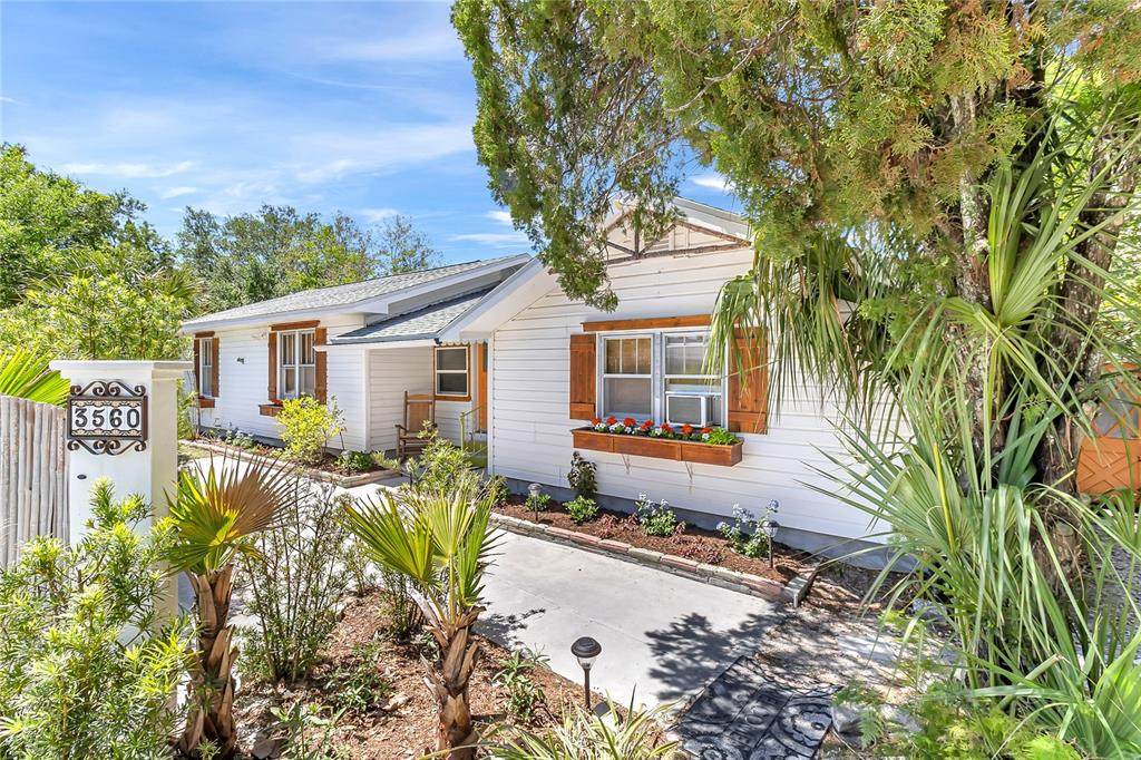 3560 Martin Avenue - Photo 1