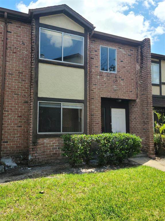 2330 Huntington Green Ct - Photo 1