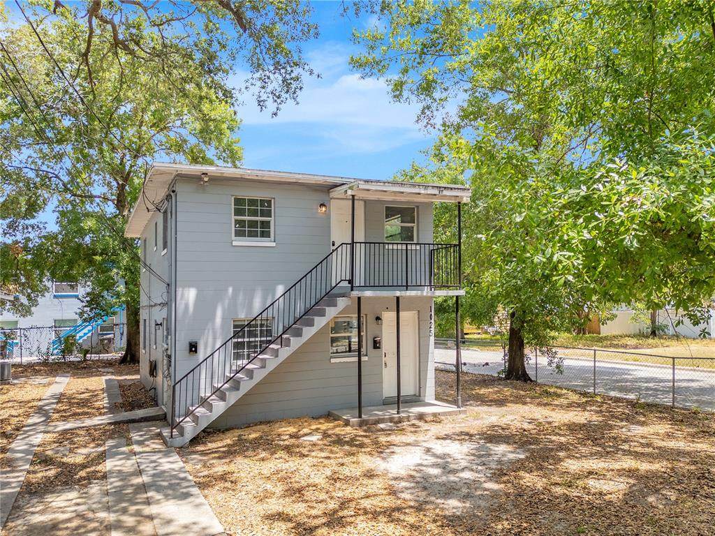 1025 Colyer Street - Photo 1