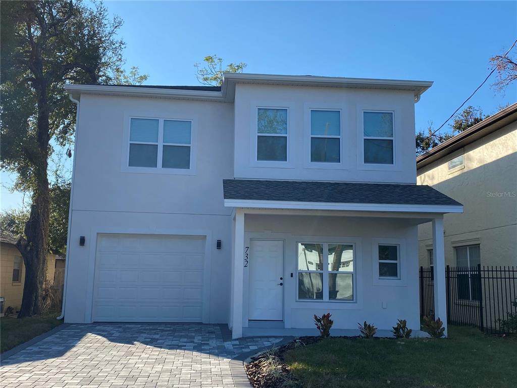 732 Lee Avenue - Photo 1