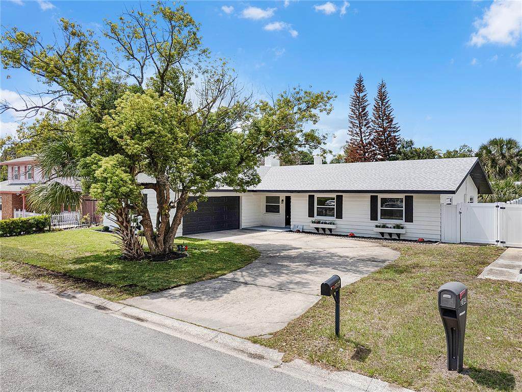 2829 Aloma - Photo 1