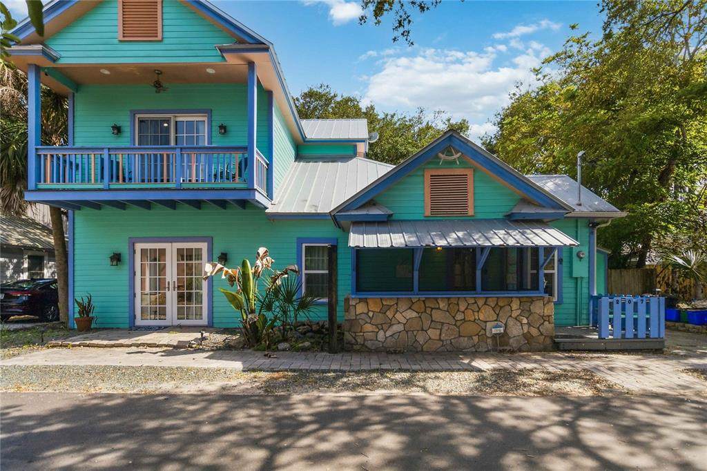 207 Esther Street - Photo 1