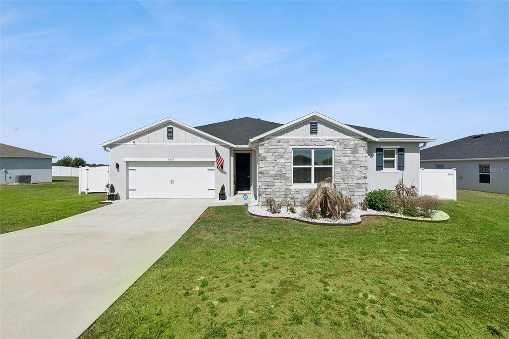 2429 Begonia Street - Photo 1