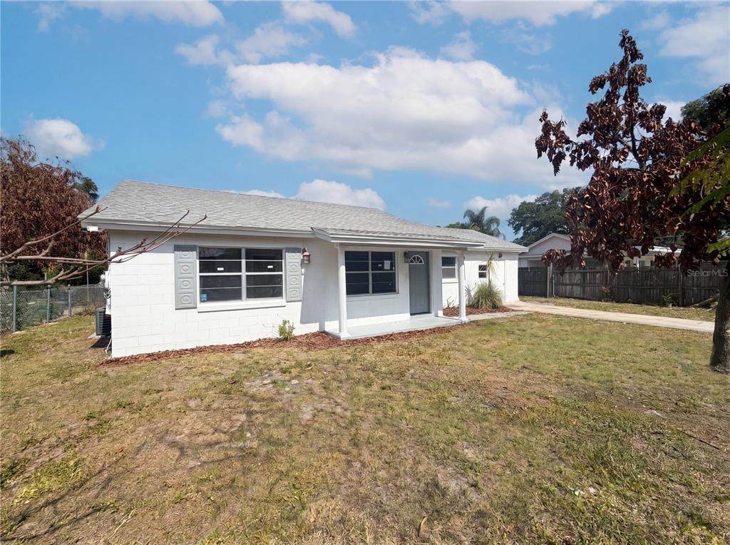 1100 Carefree Cove Drive - Photo 1