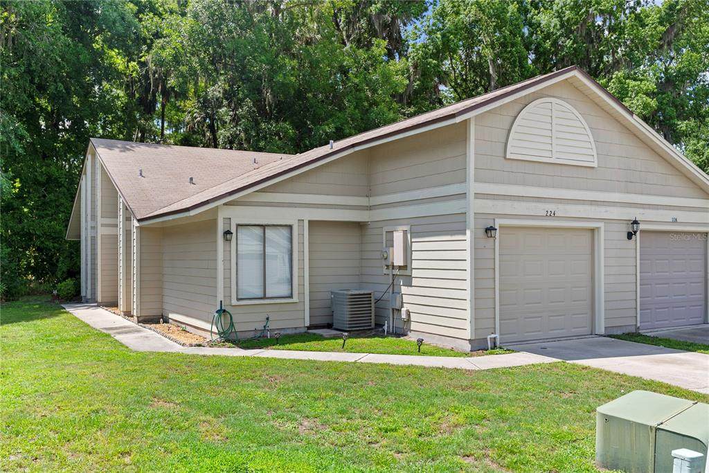 224 Highlands Glen Circle - Photo 1
