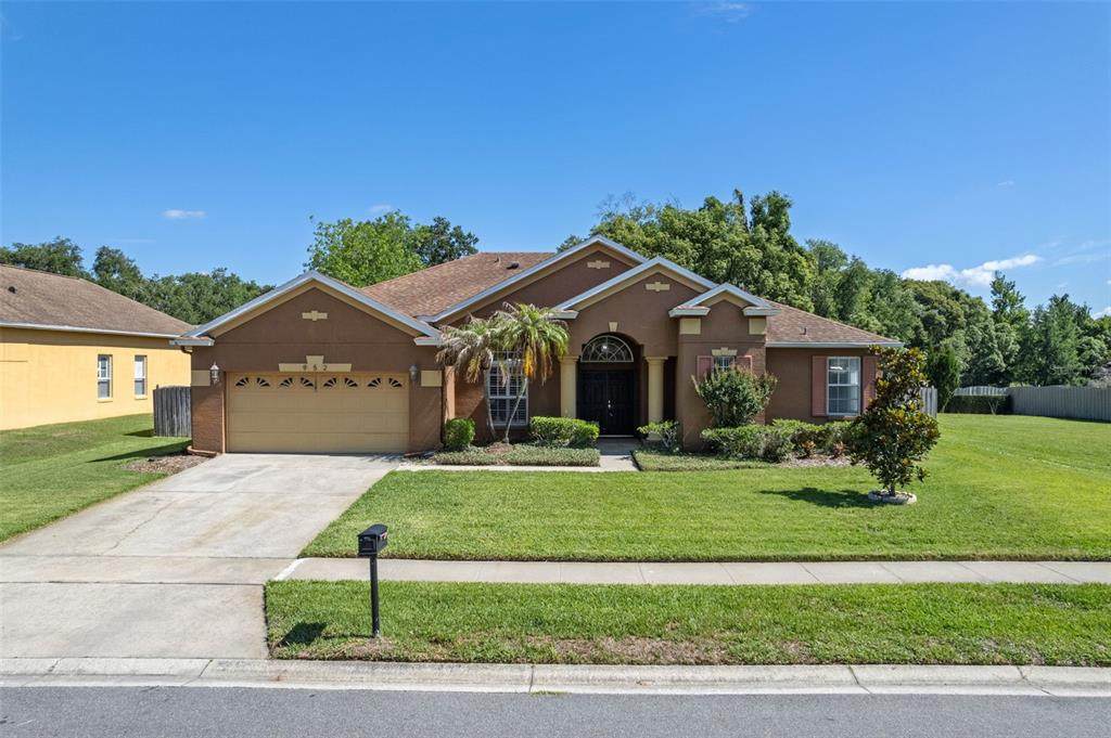 952 Moss Tree Place - Photo 1
