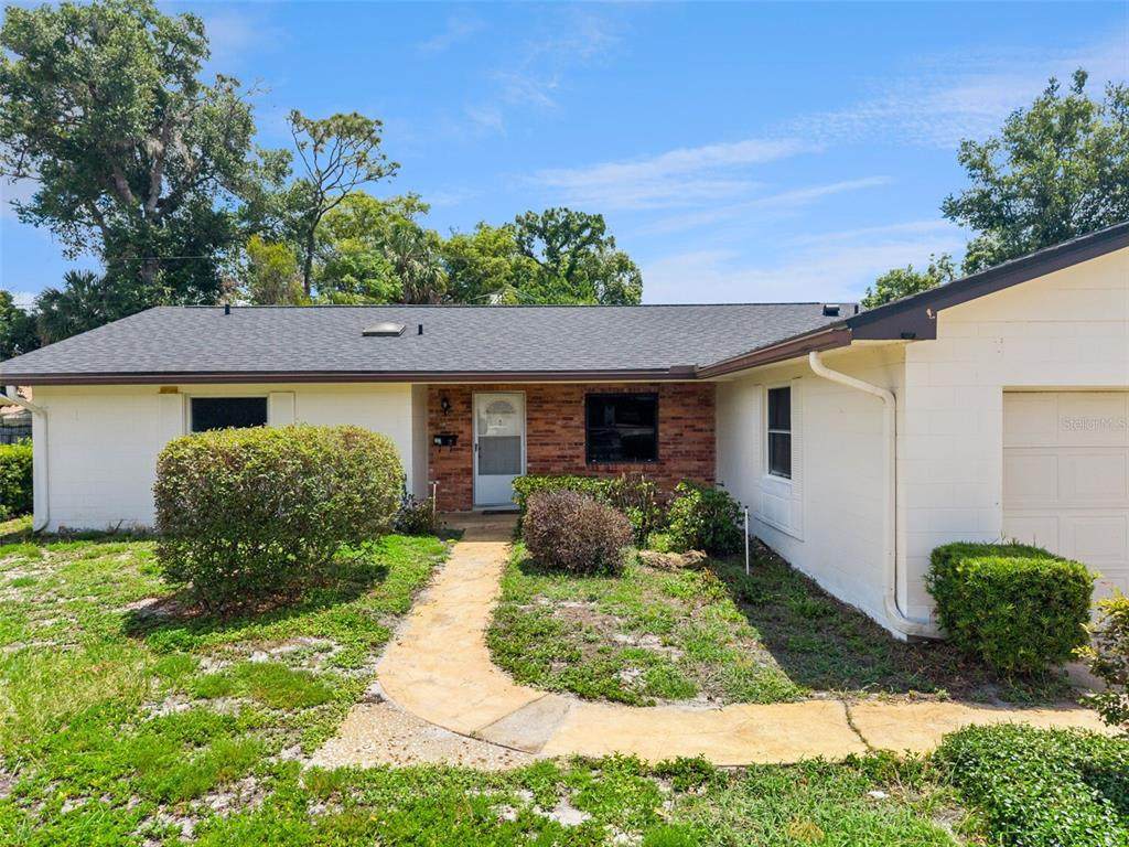 2512 Eastbrook Boulevard - Photo 1
