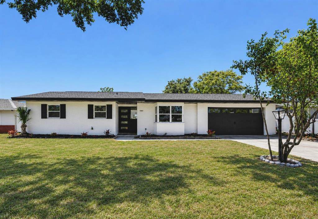 1110 Mayflower Avenue - Photo 1