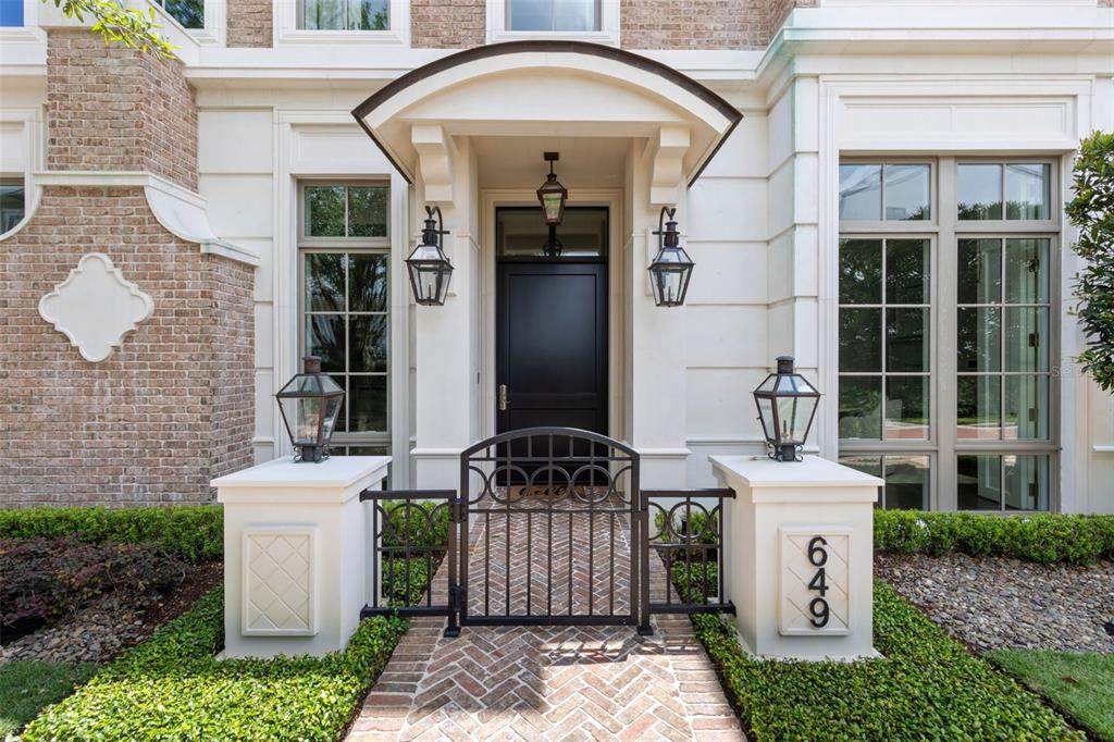 649 Park Avenue - Photo 1