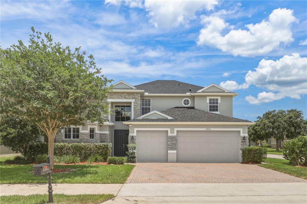 3904 Heirloom Rose Place - Photo 1