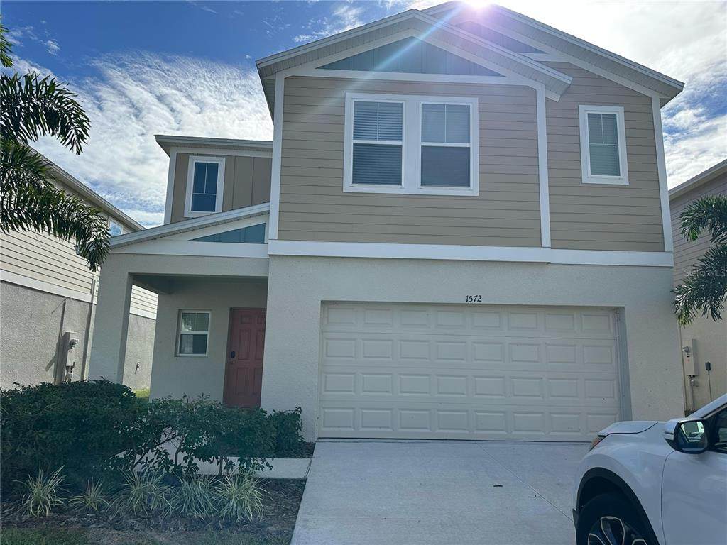 1572 Ellesmere Avenue - Photo 1