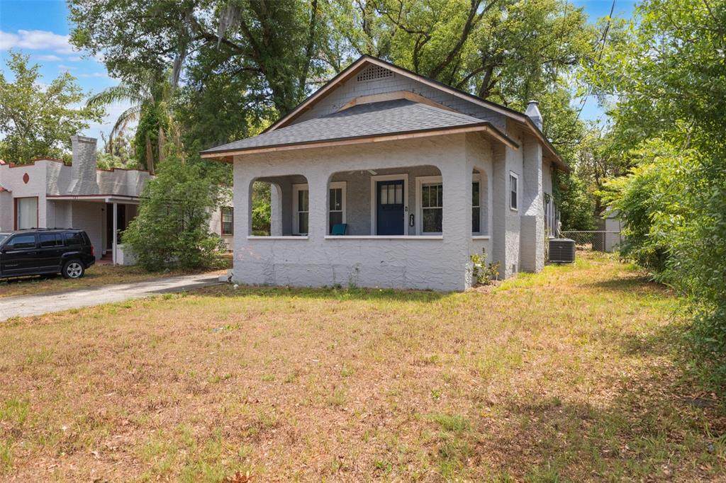 735 Clara Avenue - Photo 1
