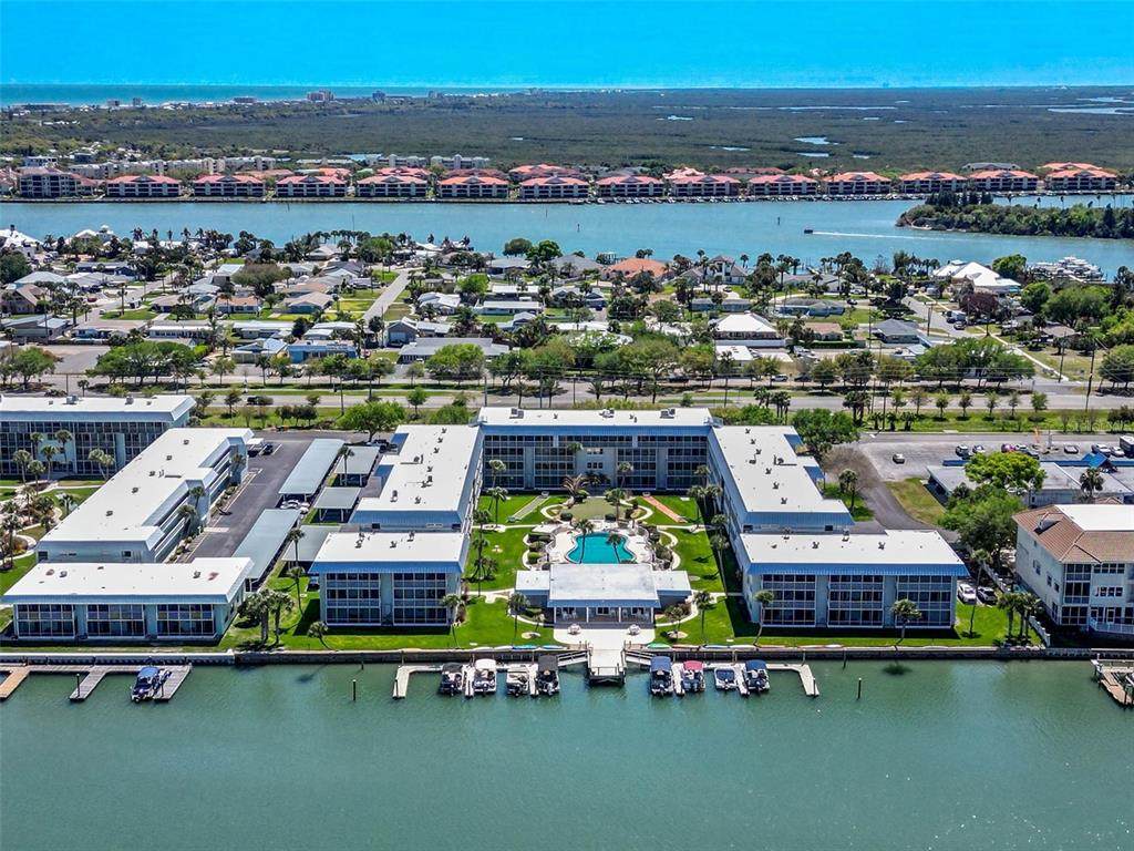 315 Causeway - Photo 1