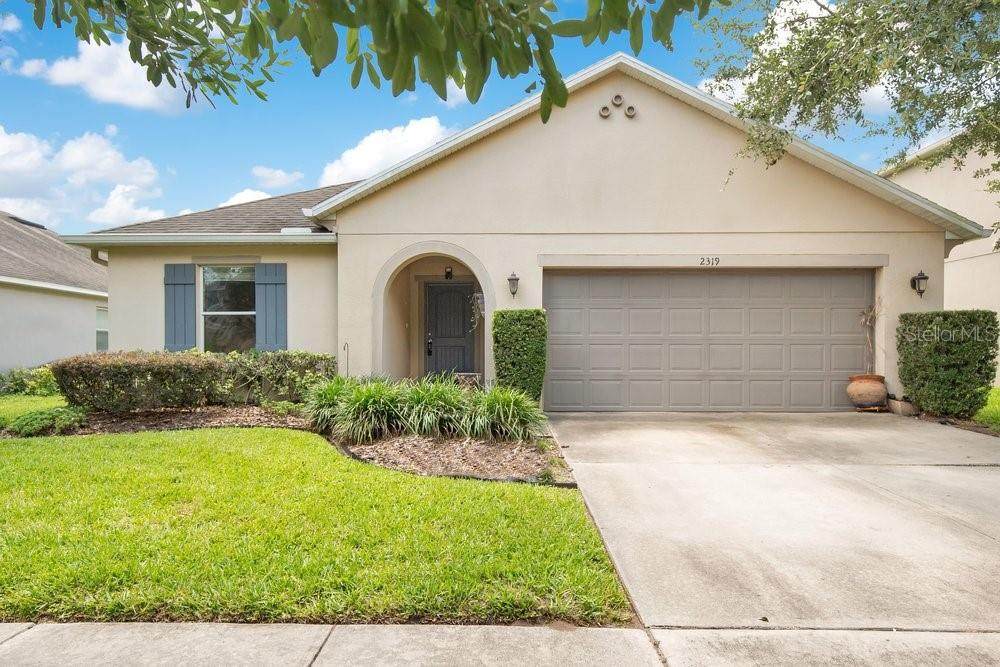 2319 Plantation Oak Drive - Photo 1