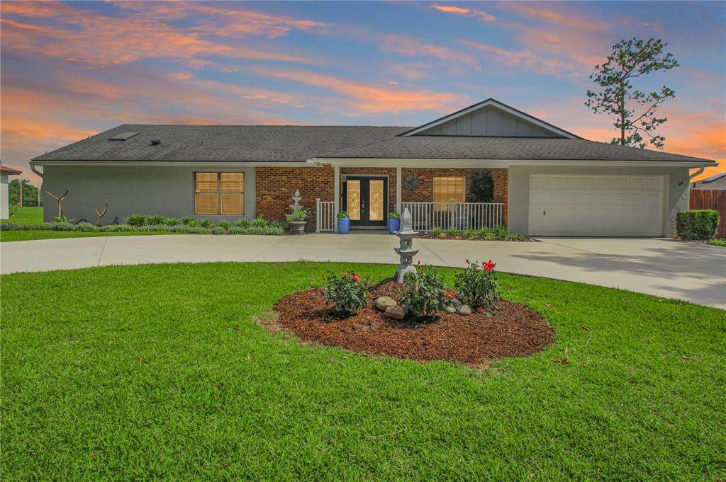 7243 Woodville Crescent - Photo 1