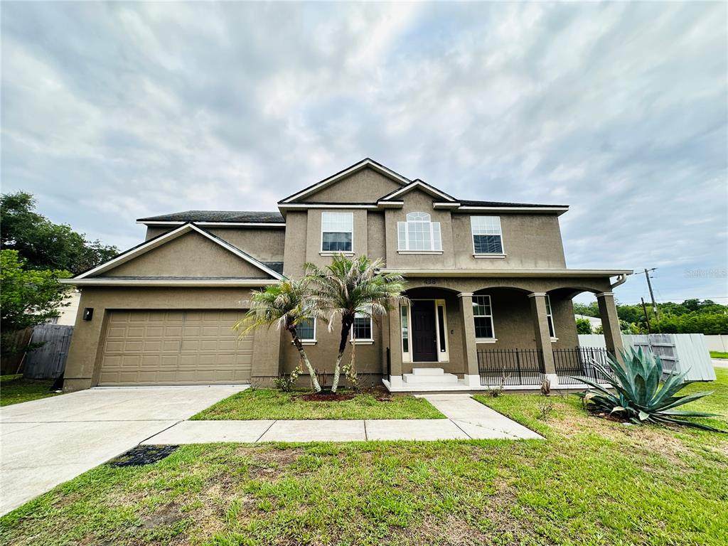 438 Palm Drive - Photo 1
