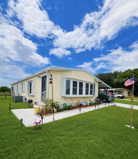 475 Papaya Circle - Photo 1