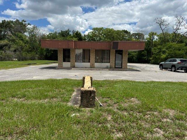 887 Deltona Boulevard - Photo 1
