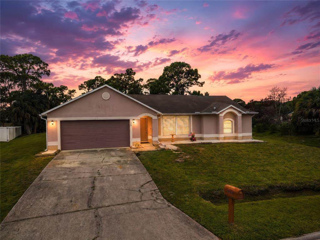 300 Viking St Ne - Photo 1