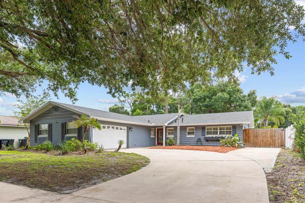 528 Saint Dunstan Way - Photo 1