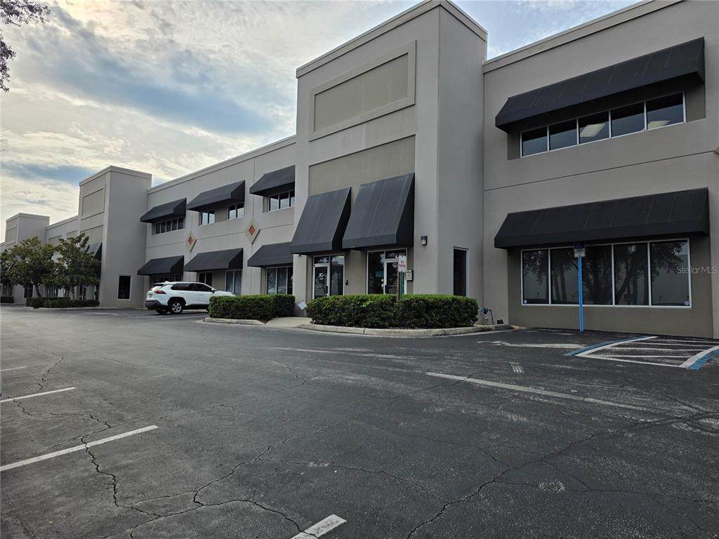 7802 Kingspointe Parkway - Photo 1