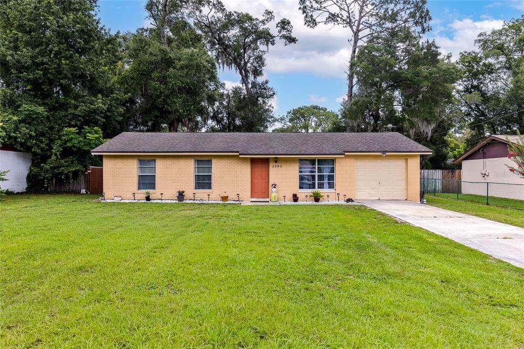 1595 Margaret Street - Photo 1