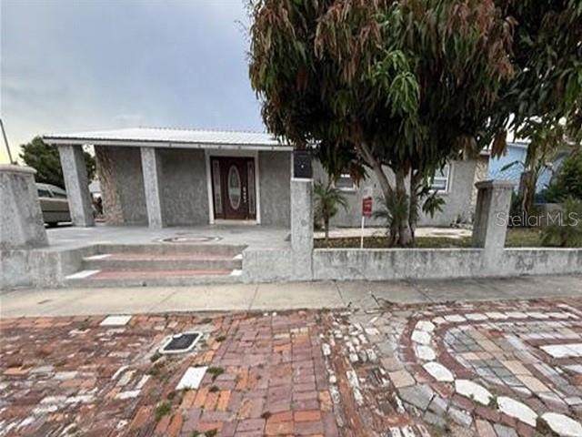 1129 Golden Avenue - Photo 1