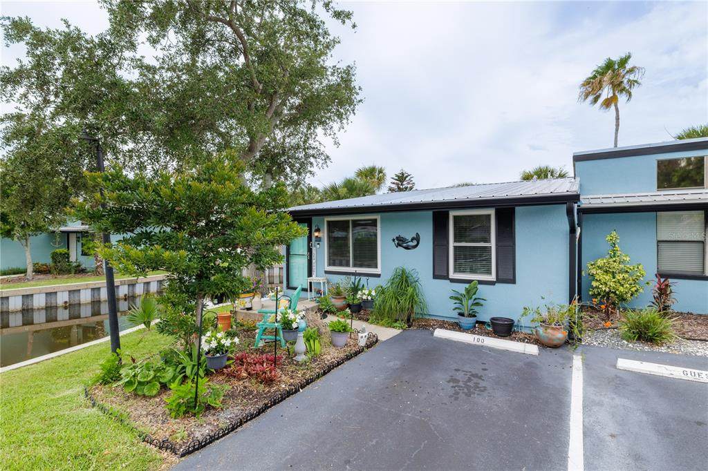 100 Poinciana Cove Court - Photo 1