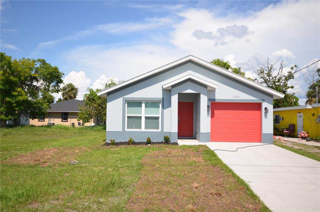 2225 Carver Avenue - Photo 1