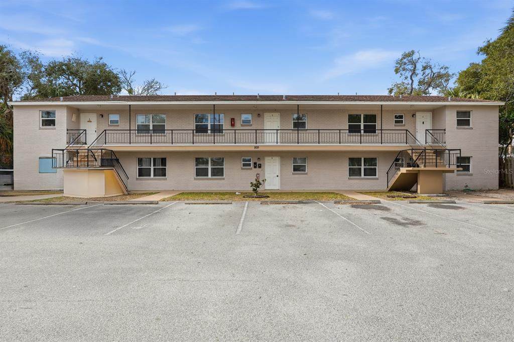805 Louisville Street - Photo 1