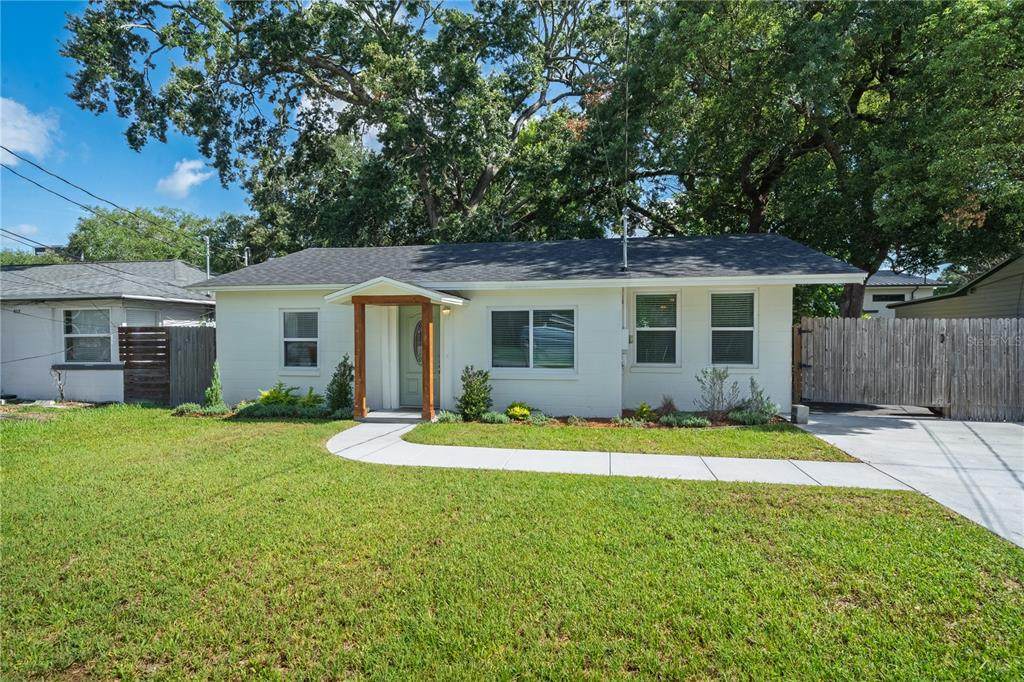 915 Dowd Avenue - Photo 1