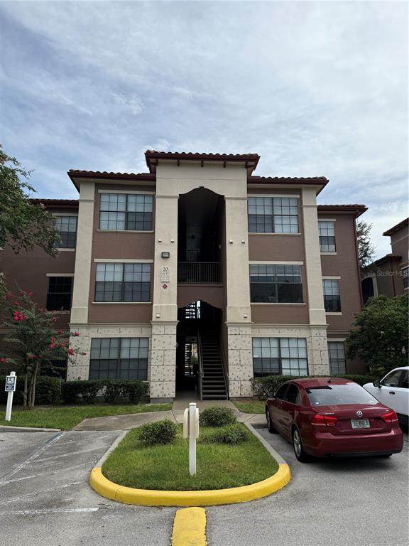 6137 Metrowest Boulevard - Photo 1