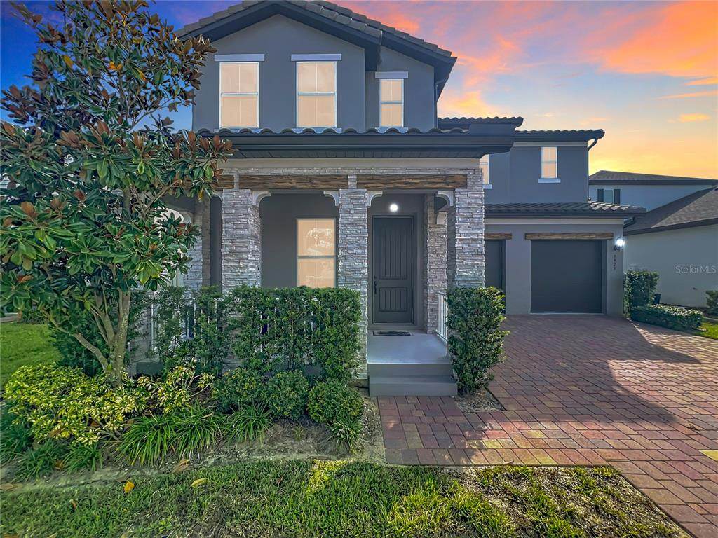 9929 Summerlake Groves Street - Photo 1