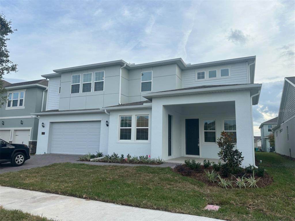 19050 Blueleaf Street - Photo 1
