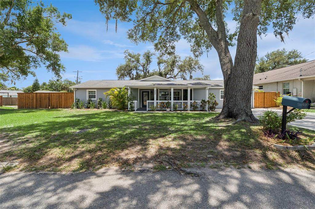 302 Comanche Avenue - Photo 1
