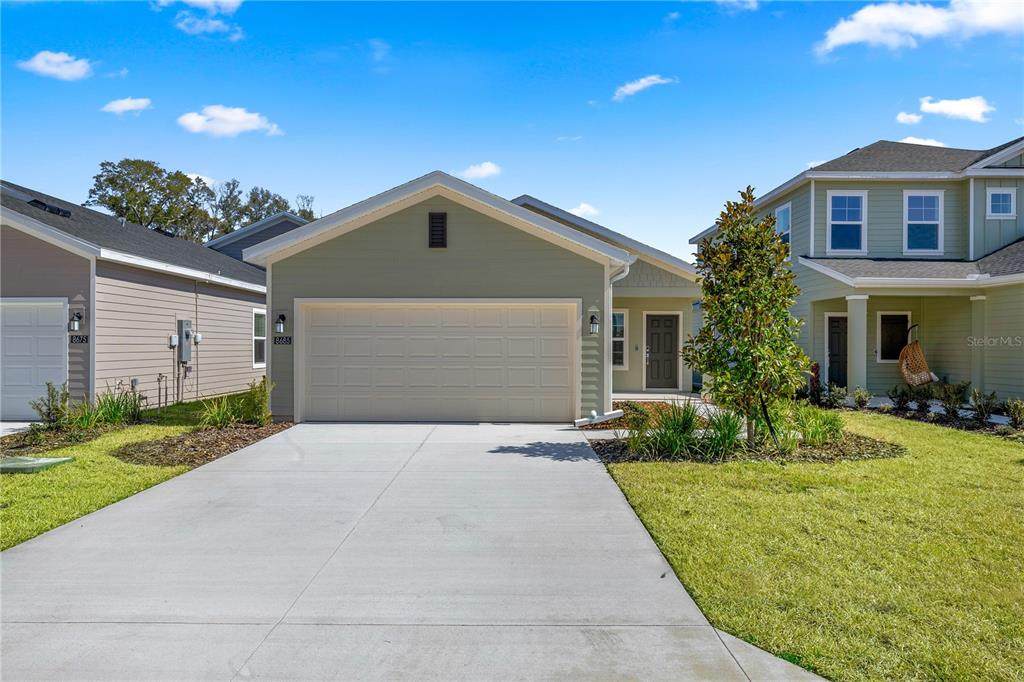 8704 67TH Circle - Photo 1