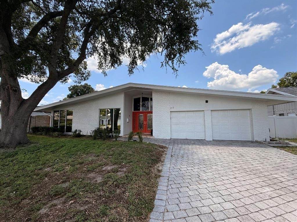 217 Yarmouth Road - Photo 1