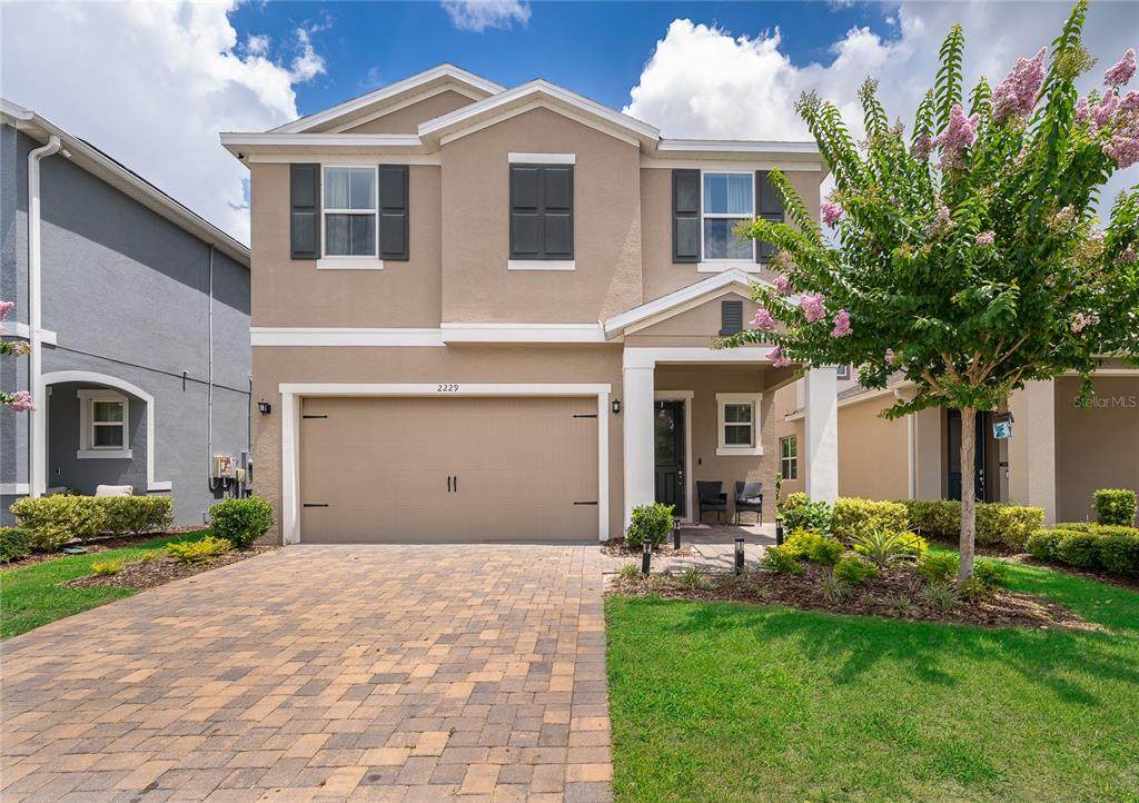 2229 Emerald Springs - Photo 1