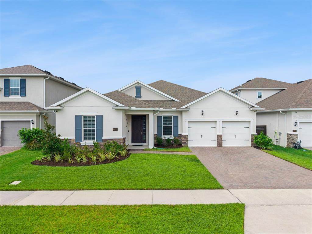 19053 Blueleaf Street - Photo 1