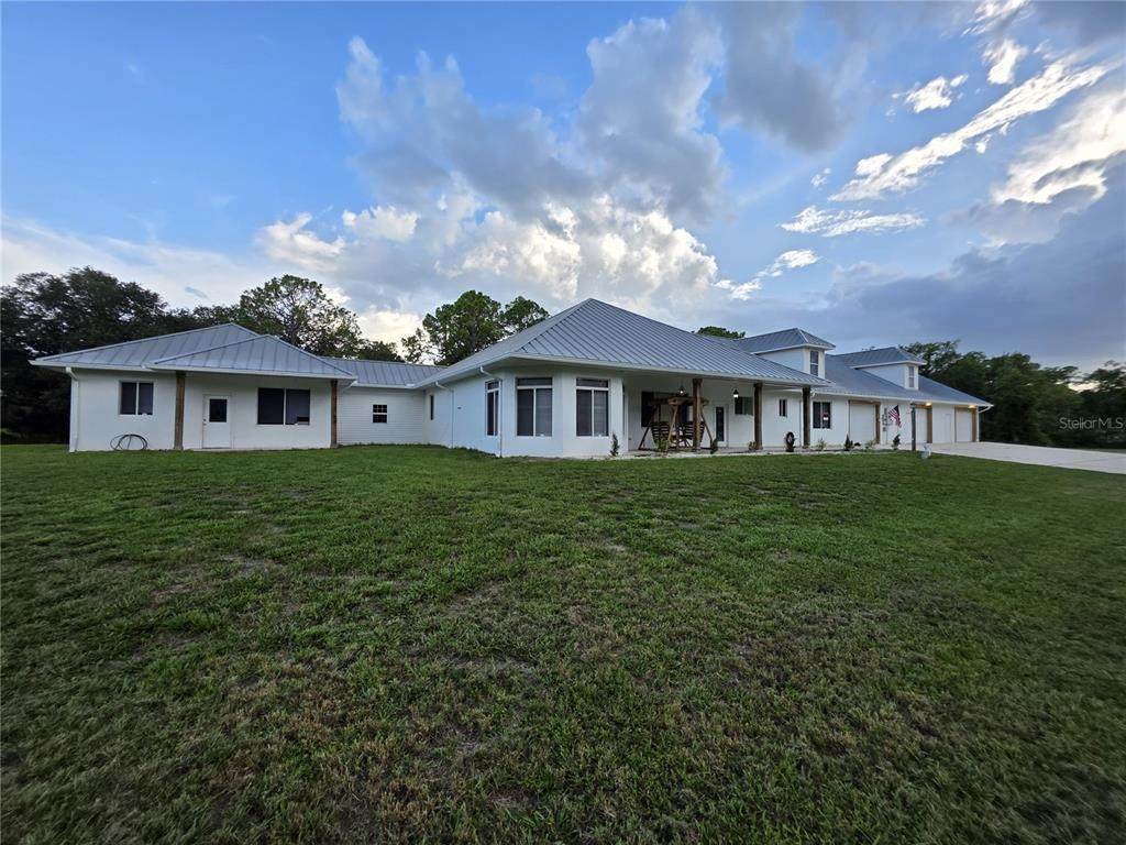 837 Lily Street - Photo 1