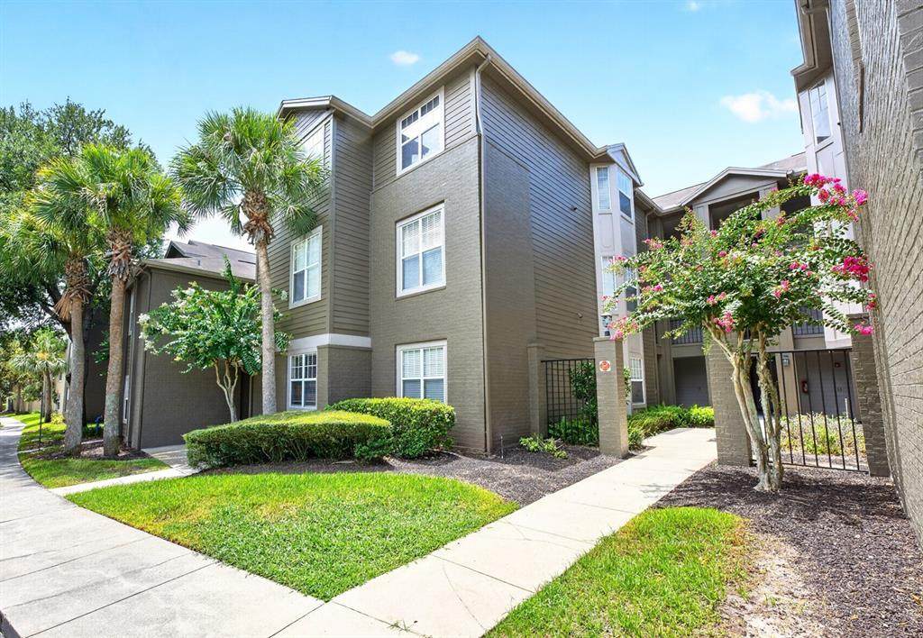 420 Summit Ridge Place - Photo 1