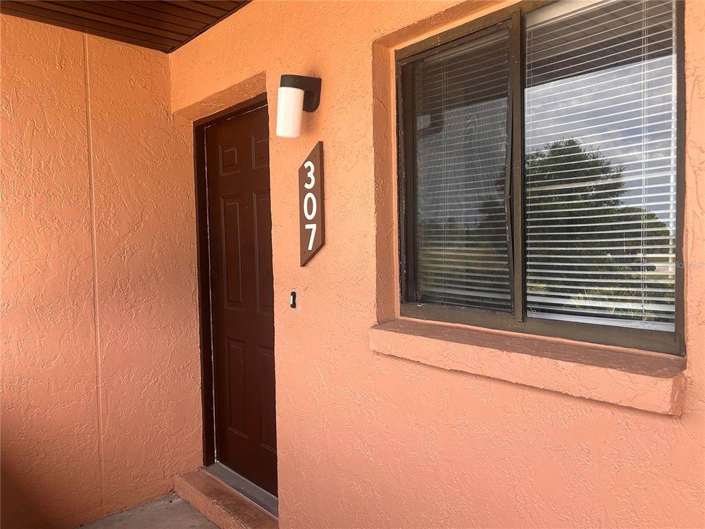 1712 University Ln - Photo 1