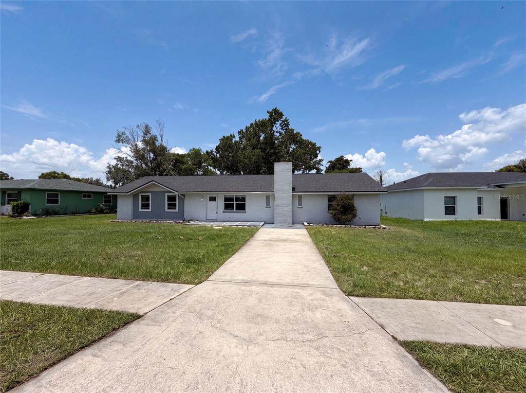 1044 Lombardy Drive - Photo 1