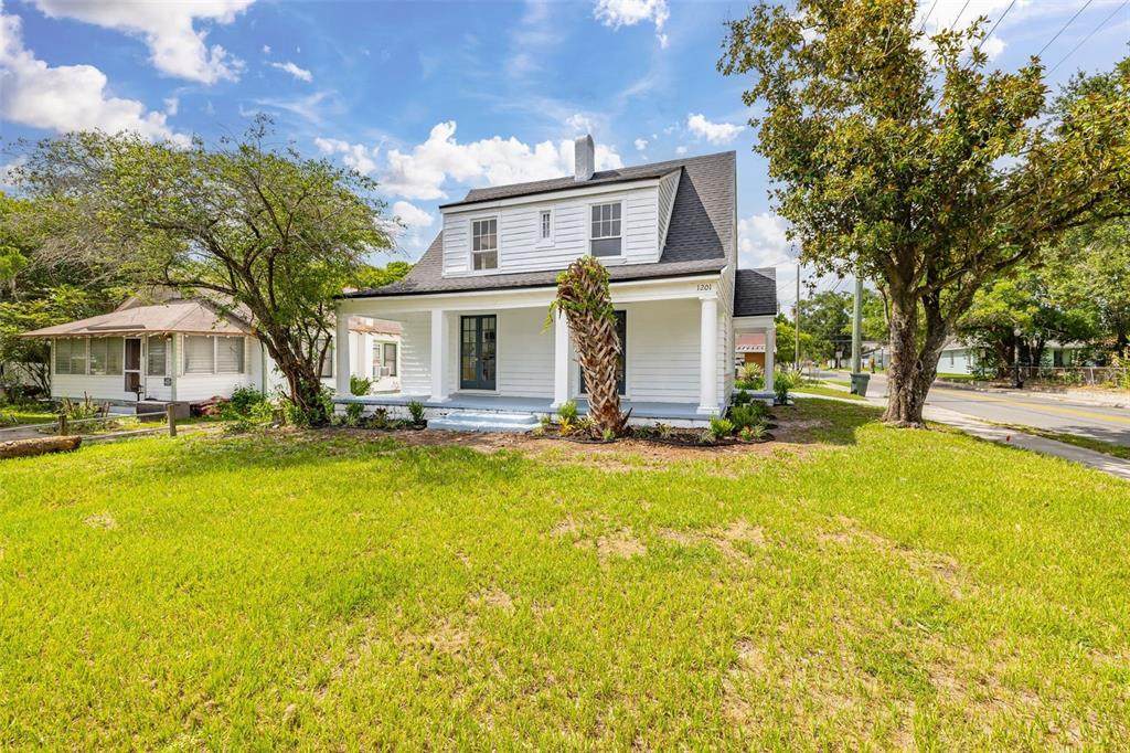 1201 Oakhill Street - Photo 1