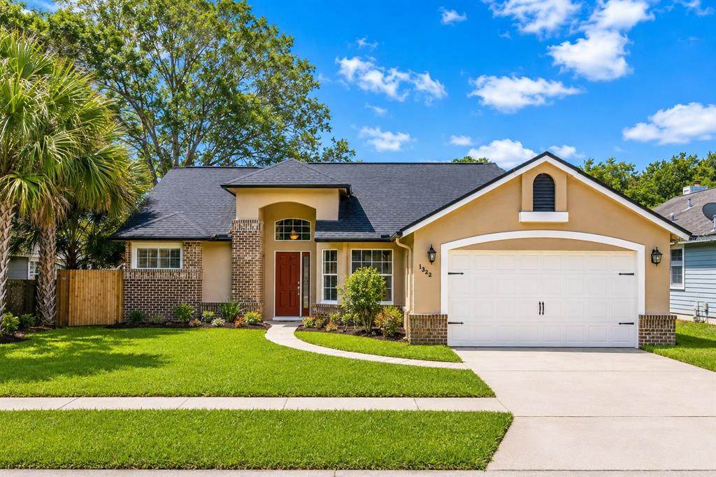 1322 American Elm Drive - Photo 1