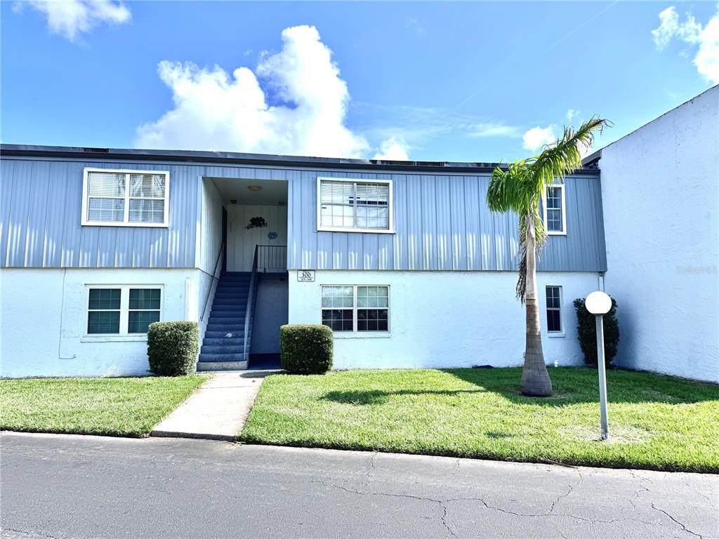 1000 Semoran Boulevard - Photo 1